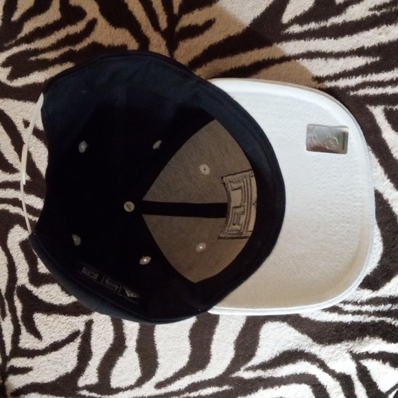 LA Kings snapback hat - Picture 5 of 6